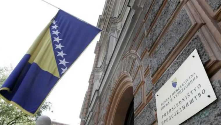 Zastave na pola koplja03