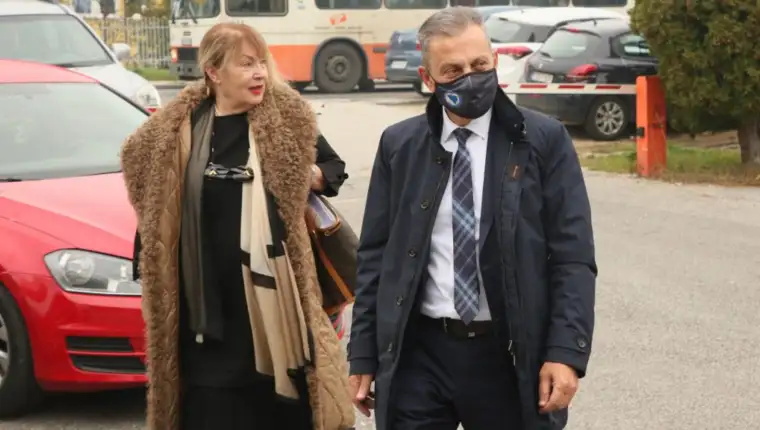 Osmica i nozica