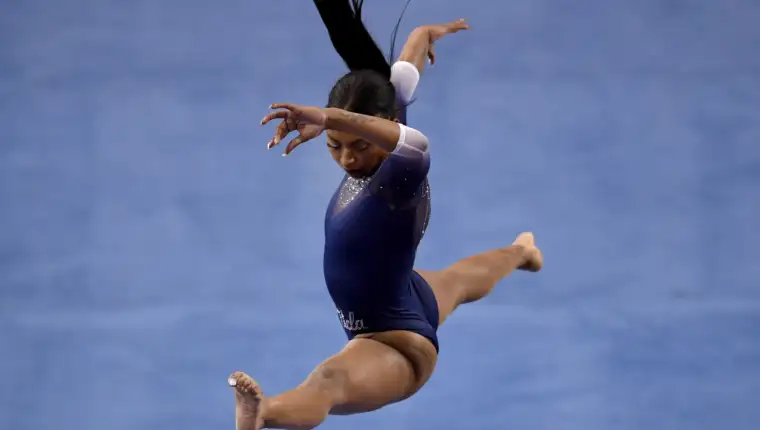 Nia dennis