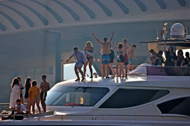 Dubai party