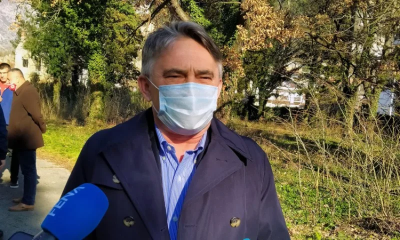 Komsic stolac
