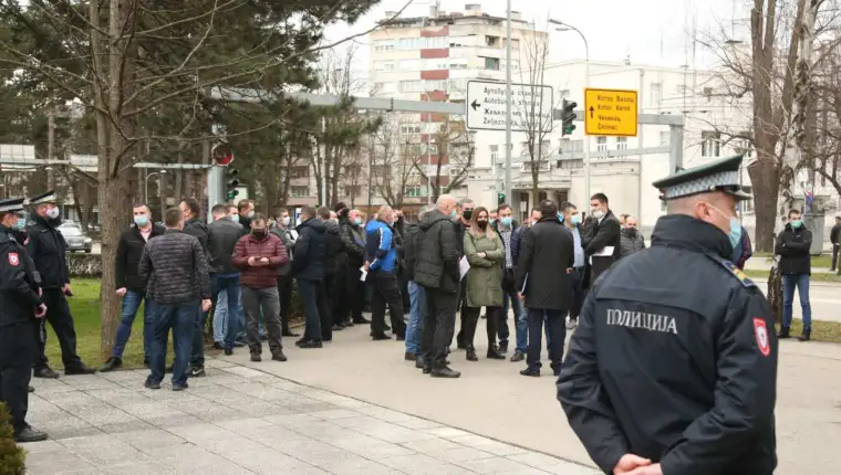 Protesti nsrs