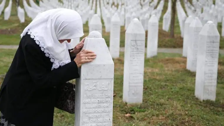 Majke srebrenice2