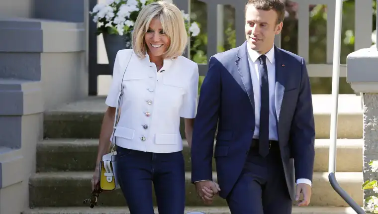 Macron1 scaled