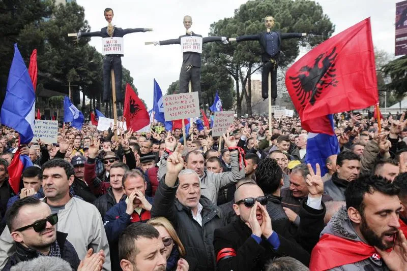 Albanija protesti