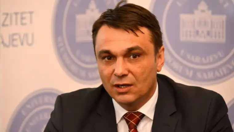 Ahmetovic1