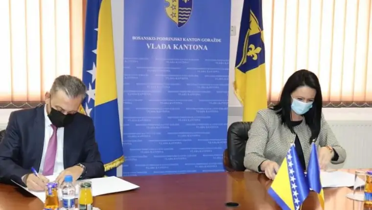 Osmica i obuca