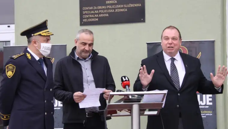 Eric larson u zenici