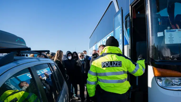 Policija autobus