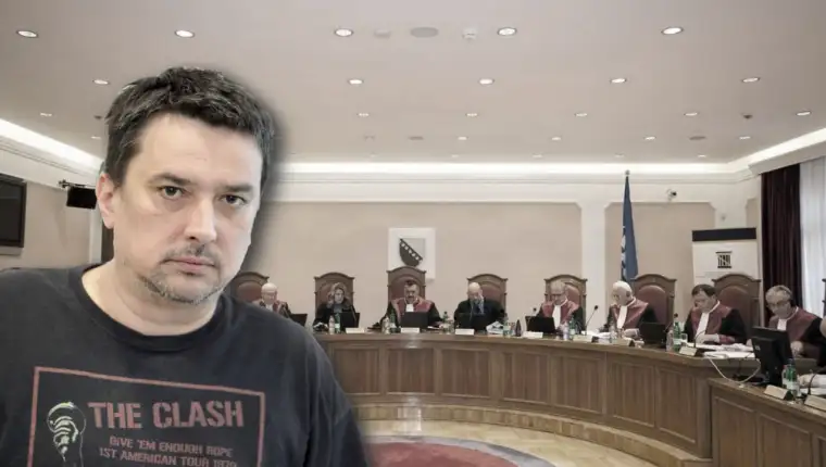 Politbiro ustavni sud