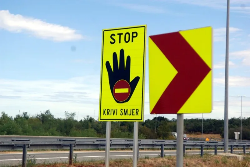 Autoput pogresan smjer