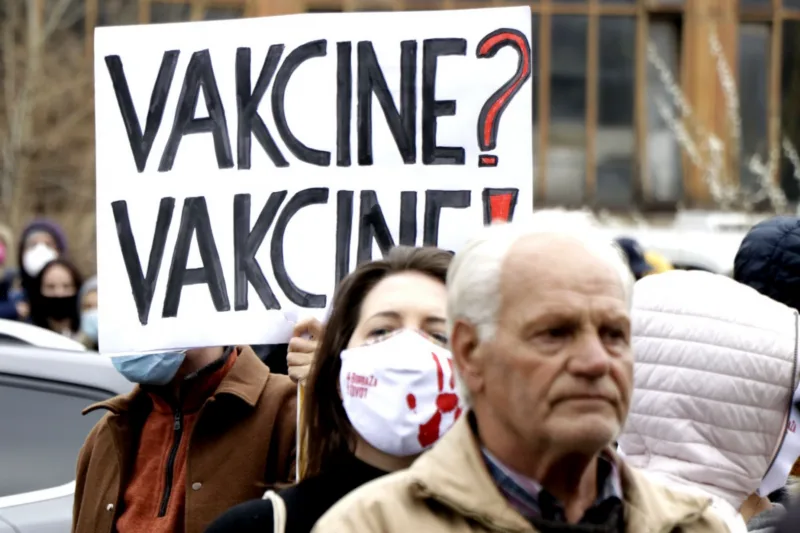 Protesti vakcine