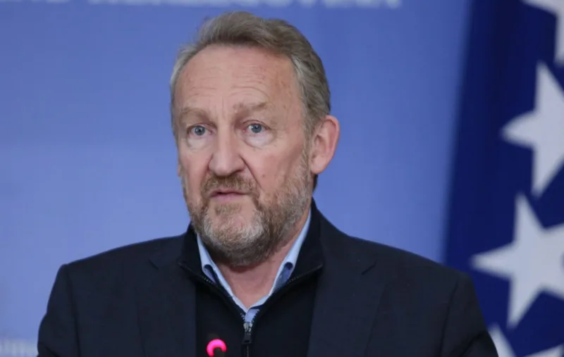 Bakir izetbegovic 4