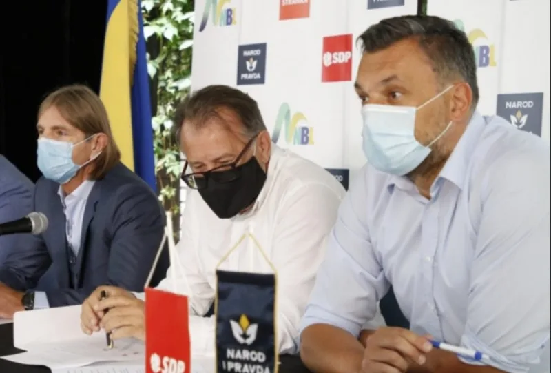 Trojka lideri