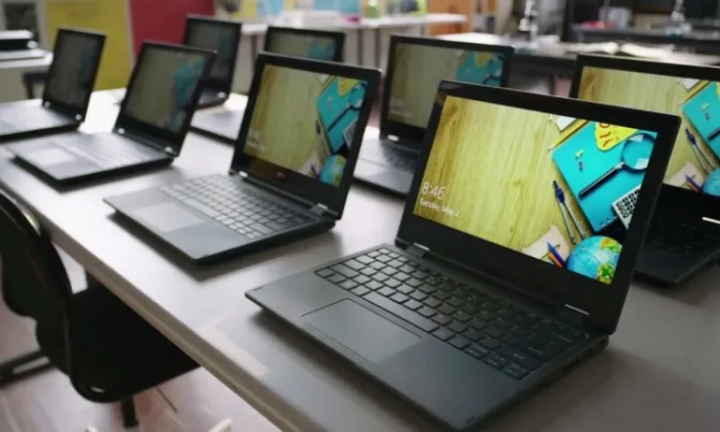 Laptopi skola