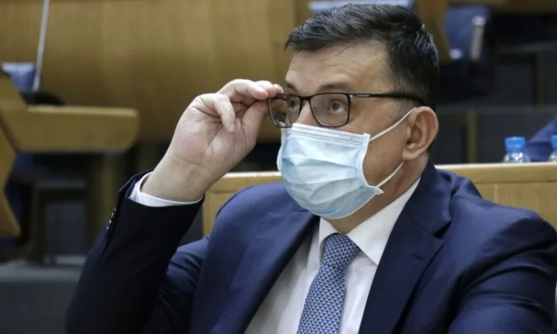 FNA_138636