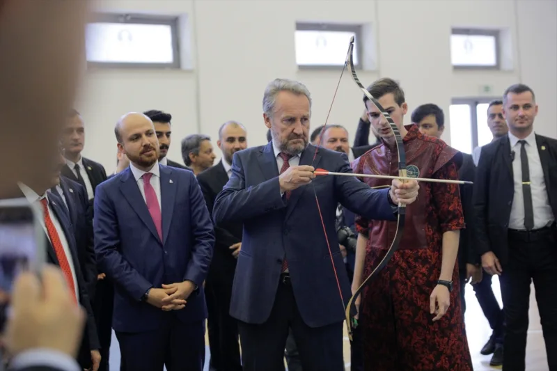 izetbegovic strijela cilja
