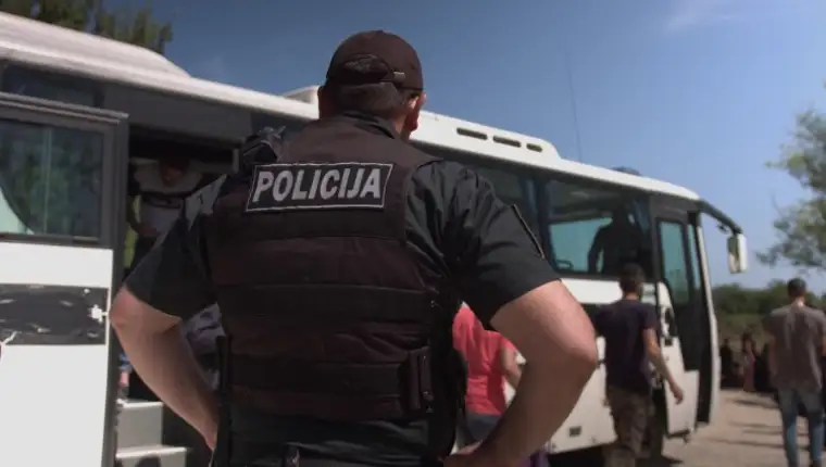 POLICIJA MIGRANTIARHIVA
