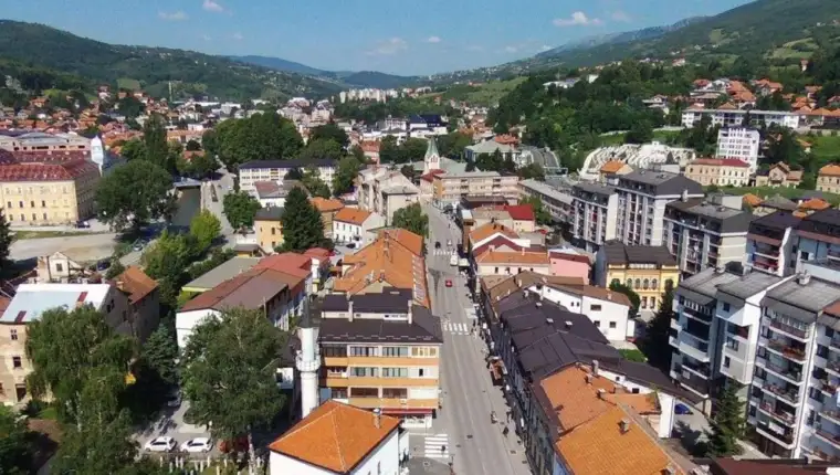Travnik 33