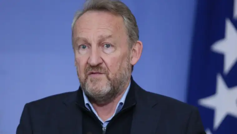 Bakir izetbegovic 4