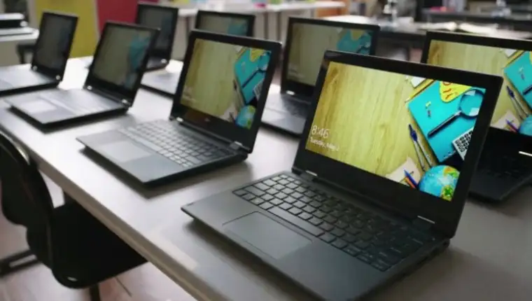 Laptopi skola