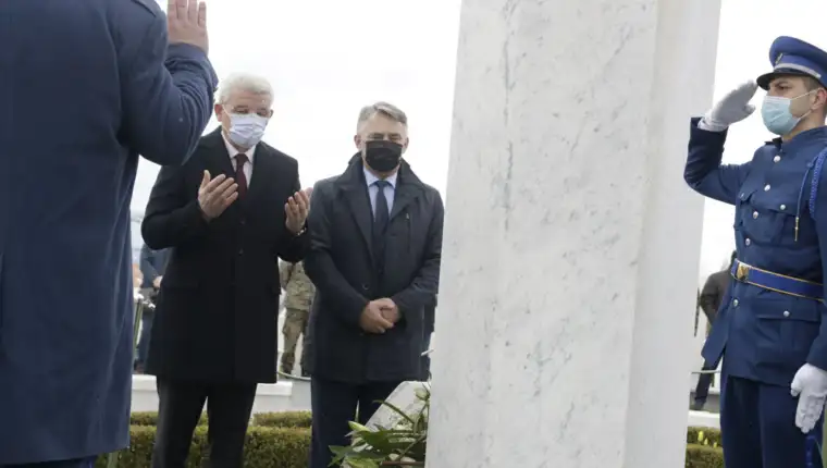 Sefik i komsic