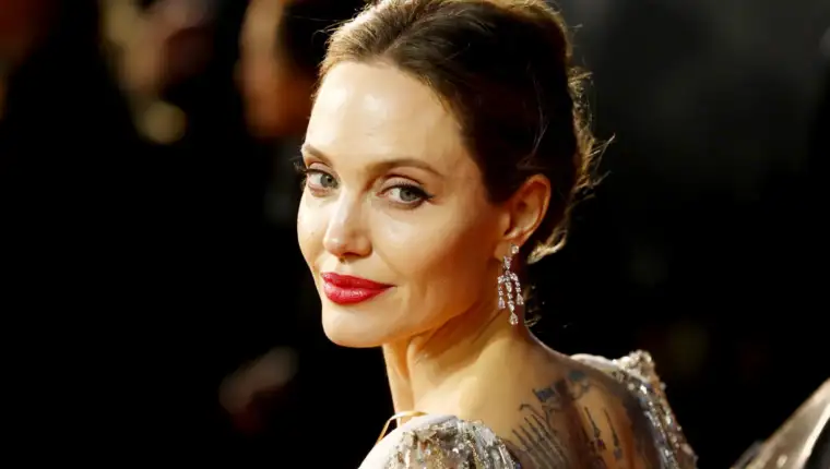 Angelina jolie