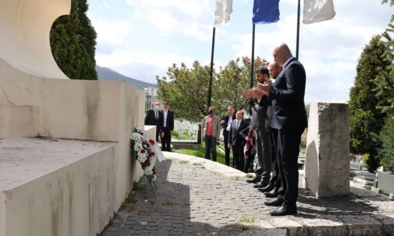 Polaganje cvijeća 6