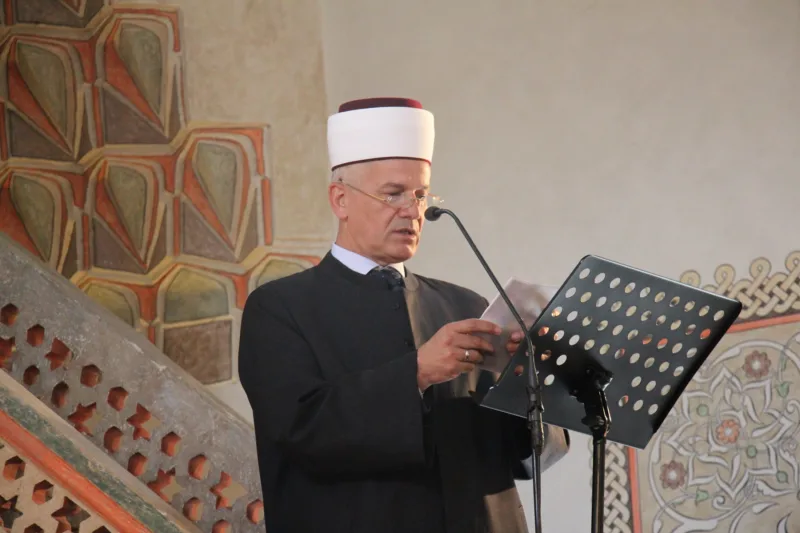 Hutba dan dzamija