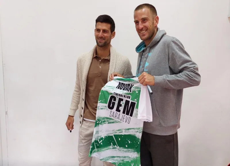 Novak gem1