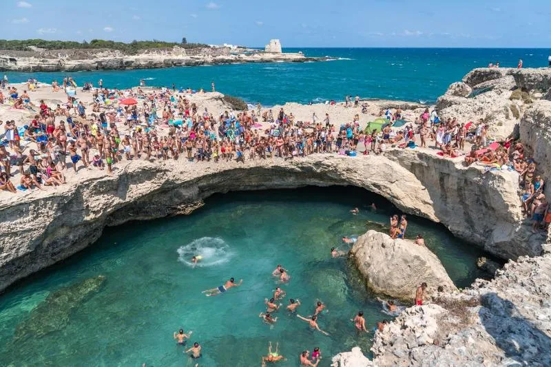 Grotta della Poesia2