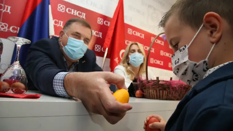 Dodik tucijada