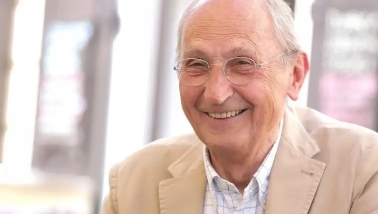 Oliver mlakar