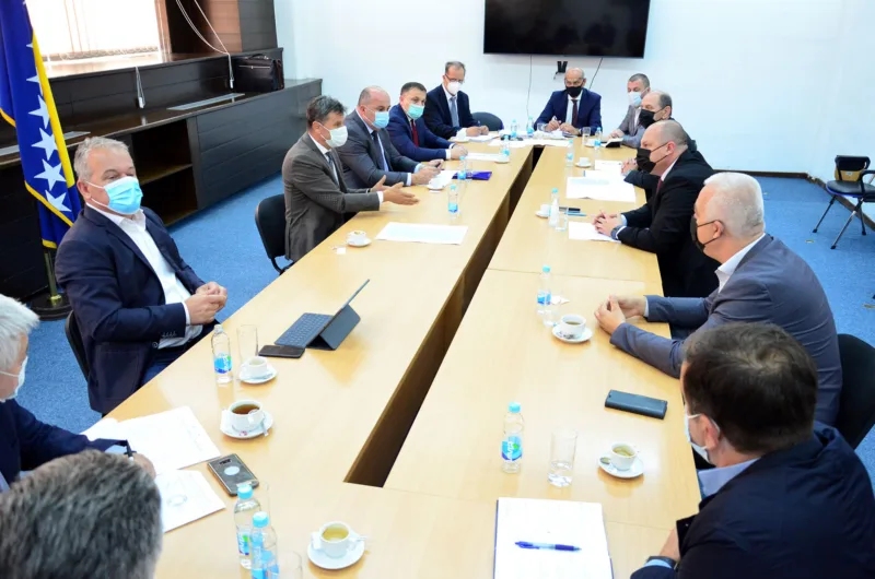 Sastanak fbih usk