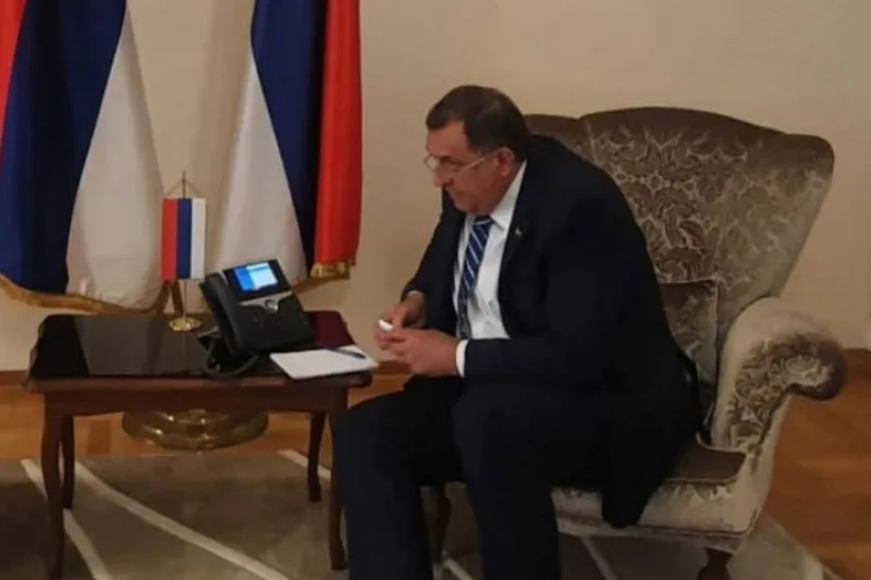 Dodik telefon