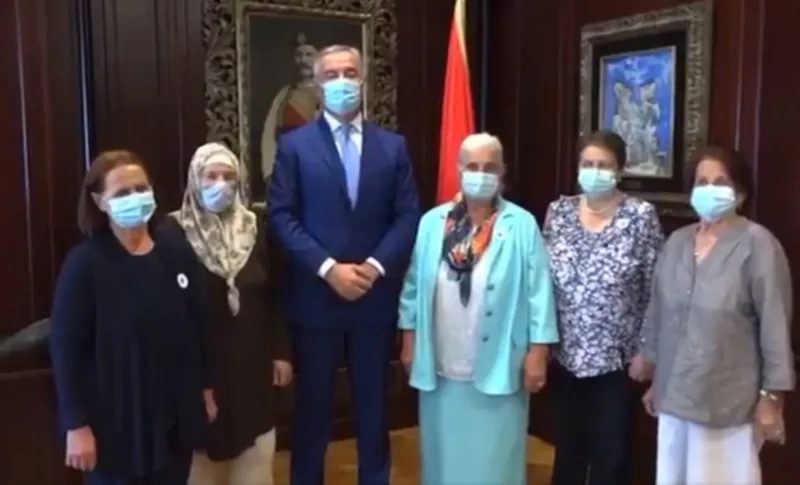 djukanovic majke srebrenice