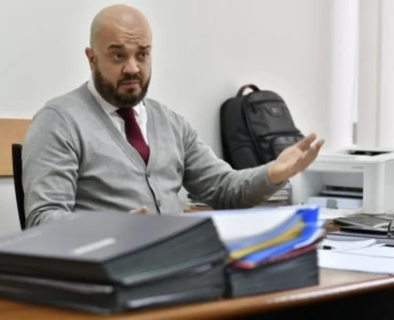 Steta adnan 1 370x300 1