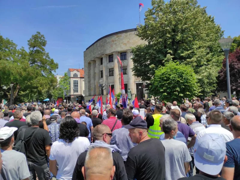 Protesti rs 3
