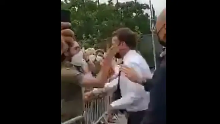 Macron samar