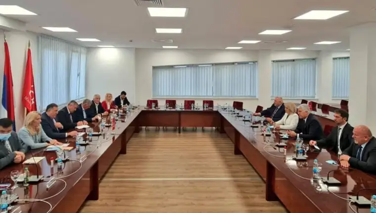 Sastanak snsd hdz