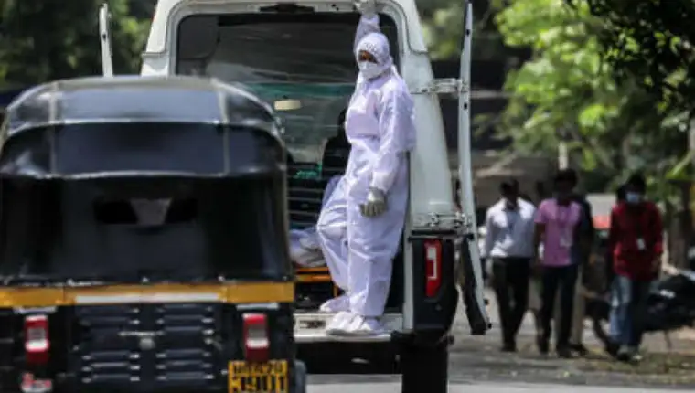 India surpasses 300,000 coronavirus deaths