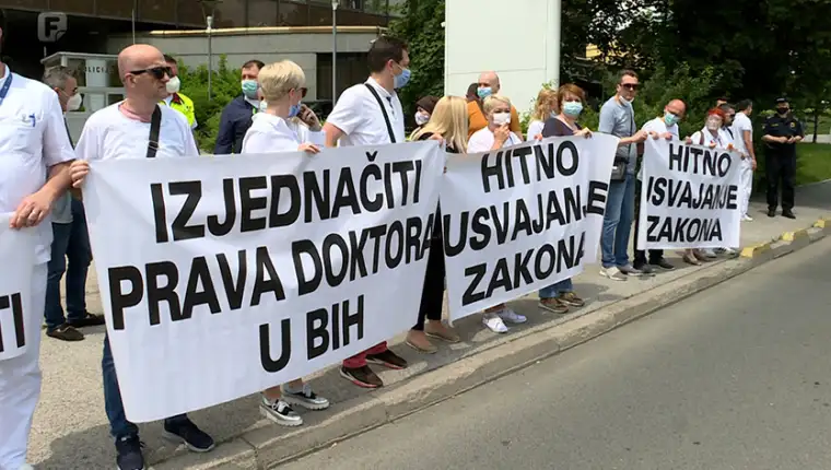 2021-VI-10-zdravstveni_radnici_protest-FTV-150x80-ss-1