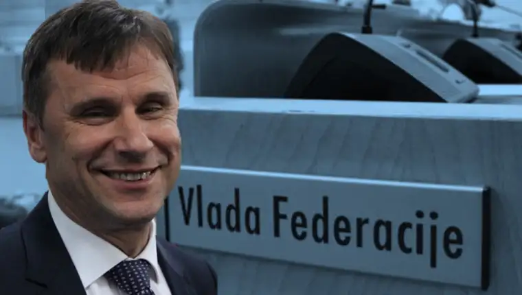 Vlada novalic