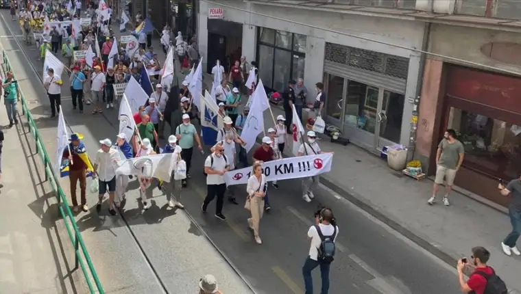 sindikat protesti