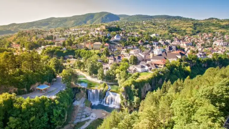 Jajce-Panorama---Odmori-u-BiH---Photo-by-Samed-Zuzic