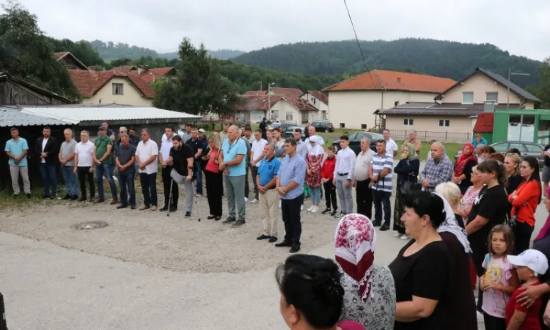 tarčin škola (1)