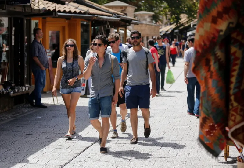Vrućine ne smetaju: Sarajevo puno turista