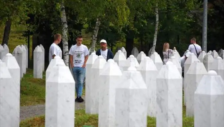 aa srebrenica