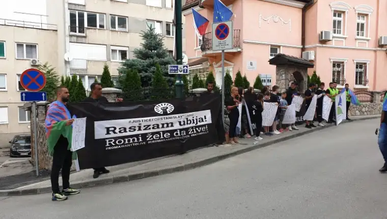 romi protest