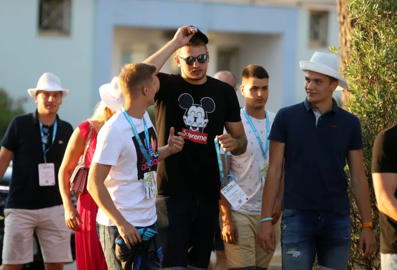 Umag, 19.07.2019 - NBA zvijezda Luka Doncic stigao je u Umag na teniski mec Aljaza Bedenea